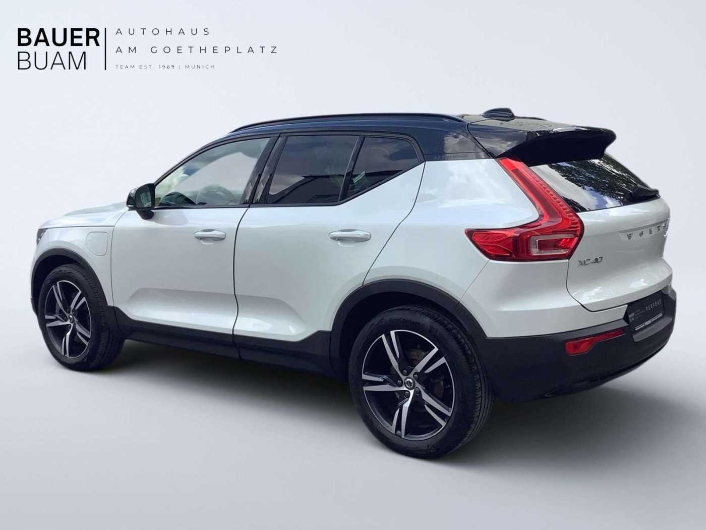 Volvo  R Design Plug-In Hybrid 2WD