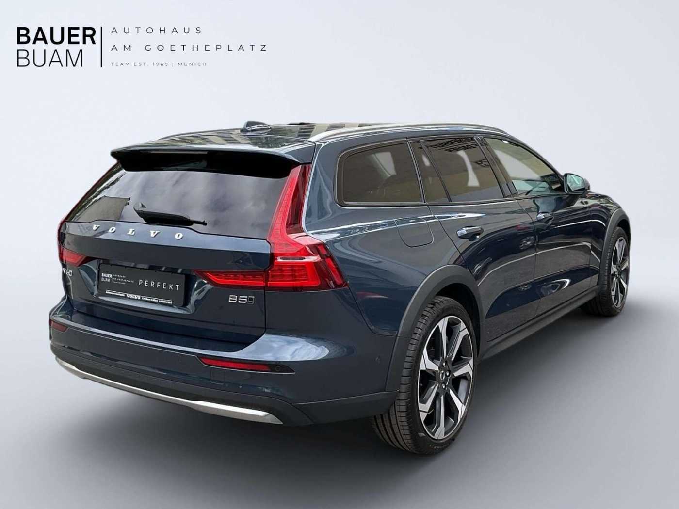 Volvo  Ultimate AWD