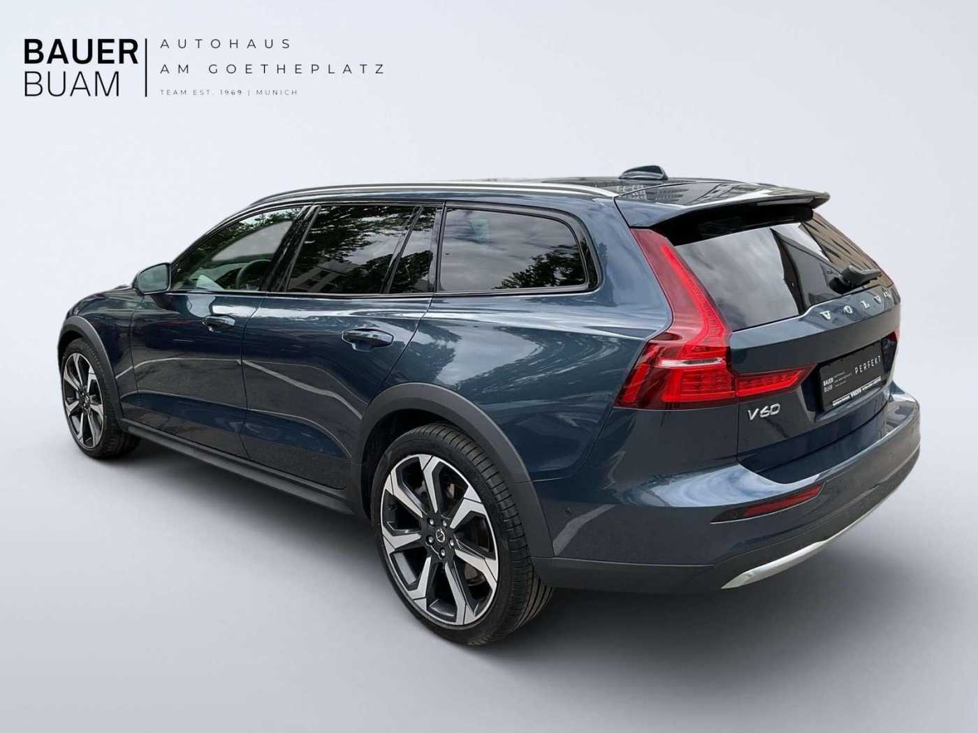 Volvo  Ultimate AWD