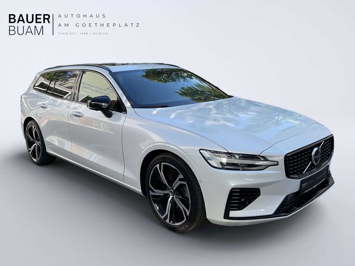 Volvo  Plus Dark Recharge Plug-In Hybrid AWD