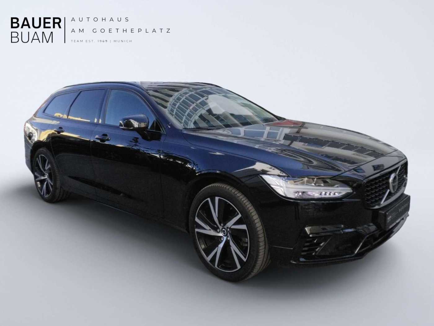 Volvo  Plus Dark Recharge Plug-In Hybrid AWD