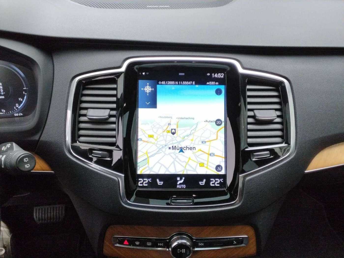 Volvo  Inscription Expression Recharge Plug-In Hyb