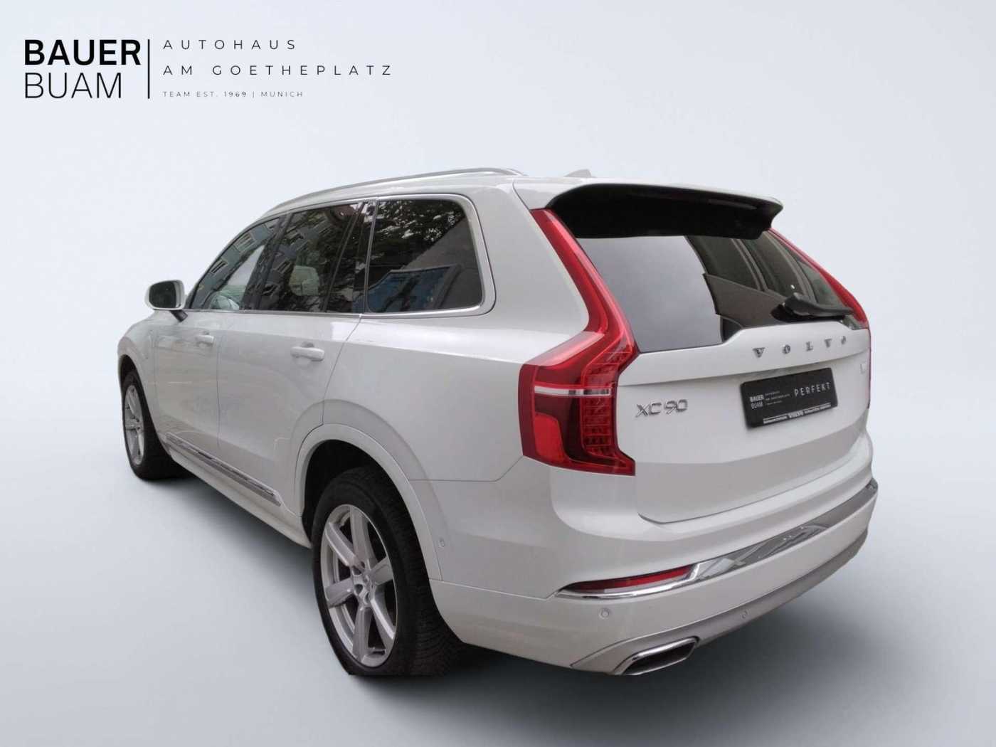 Volvo  Inscription Expression Recharge Plug-In Hyb