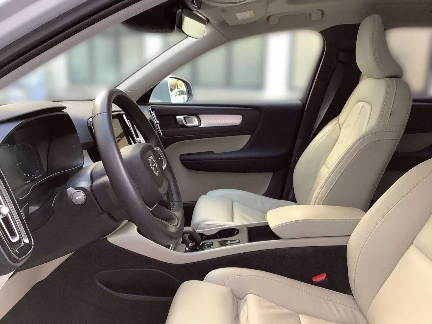 Volvo  Inscription Expression Plug-In Hybrid 2WD