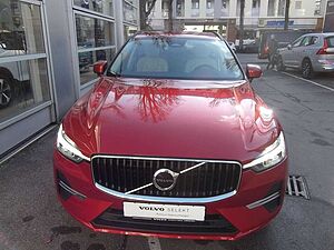 Volvo  Momentum Pro AWD