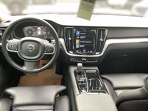 Volvo  Core Plug-In Hybrid AWD
