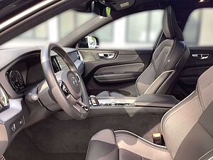 Volvo  R Design AWD