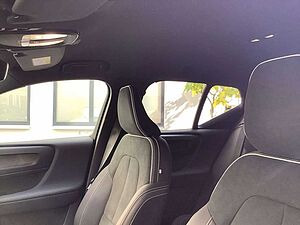 Volvo  Plus Pure Electric 2WD