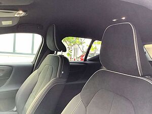 Volvo  Plus Dark Plug-In Hybrid 2WD