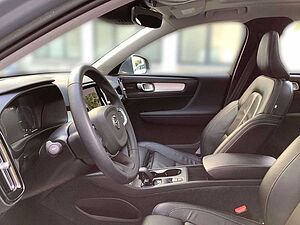 Volvo  Core Plug-In Hybrid 2WD