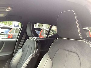 Volvo  R Design Plug-In Hybrid 2WD