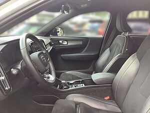 Volvo  R Design Plug-In Hybrid 2WD