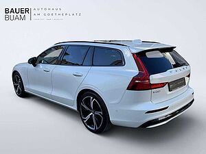 Volvo  Plus Dark Recharge Plug-In Hybrid AWD