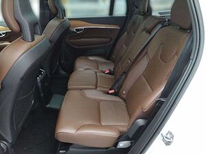 Volvo  Inscription Expression Recharge Plug-In Hyb