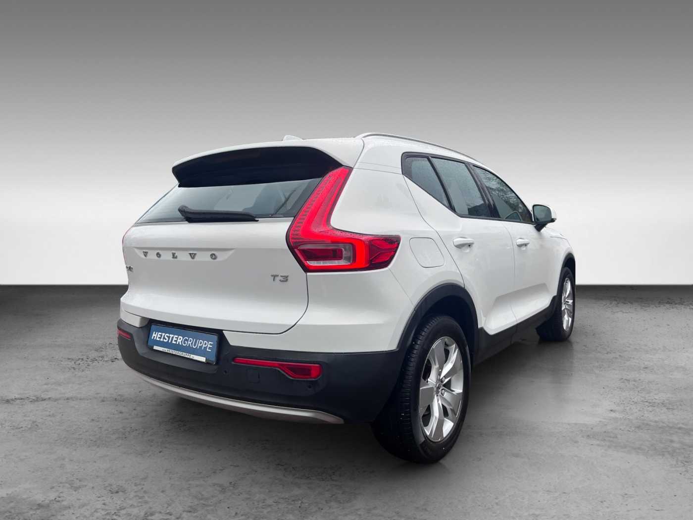 Volvo  T3 Momentum+Laderaum-Paket+Parkassistent-Paket Pro+Winter-Paket