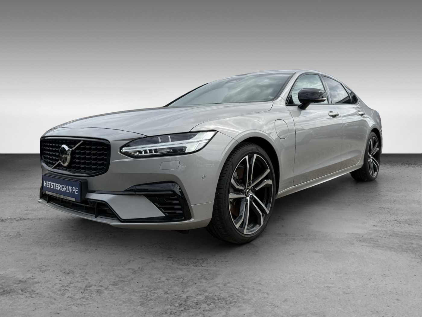 Volvo  T8 AWD Ultimate Dark,