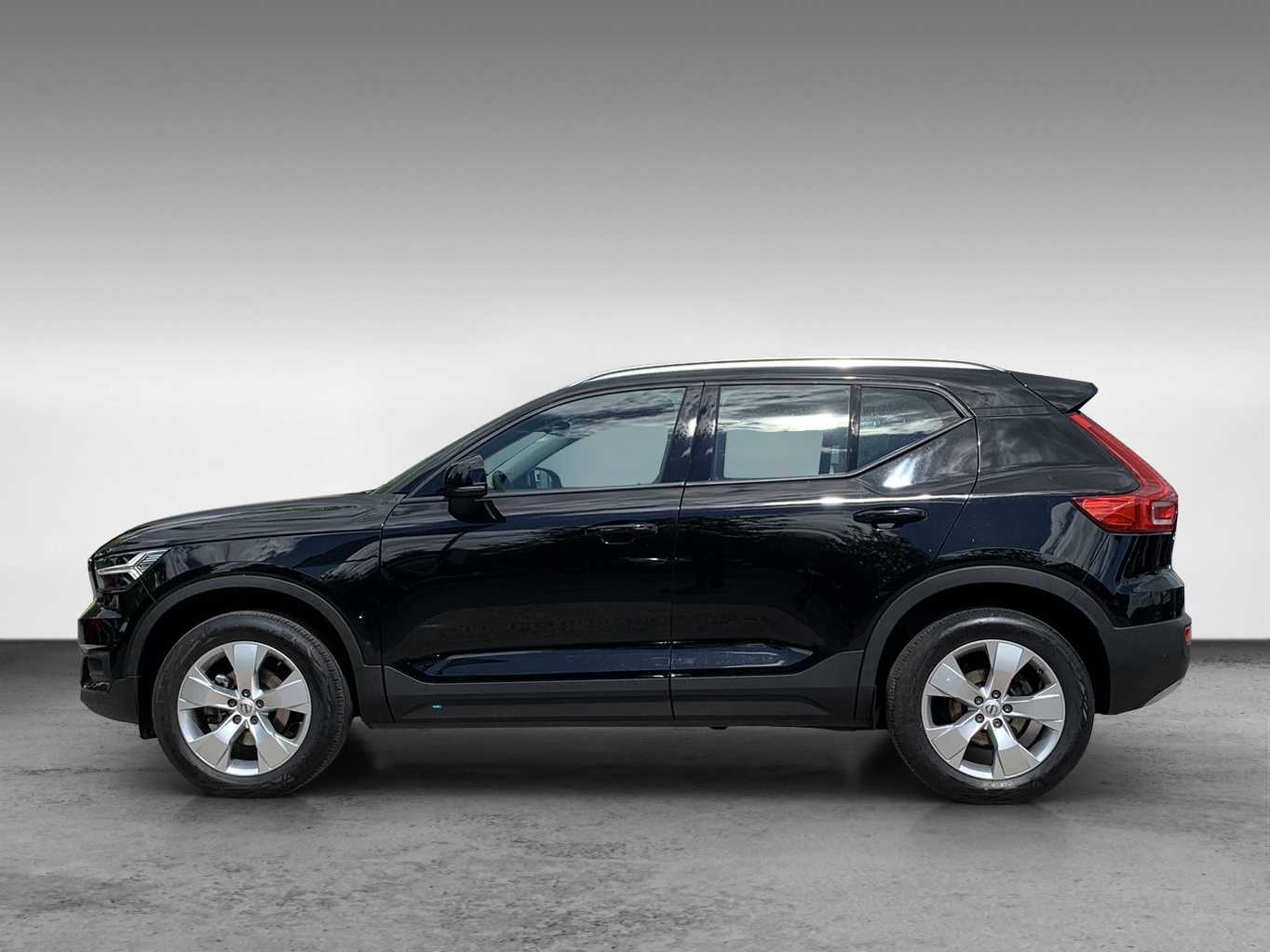 Volvo  T2 Momentum Pro+Voll-LED+Harman Kardon+AHK+