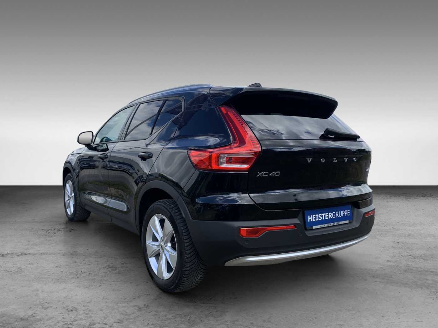 Volvo  T2 Core