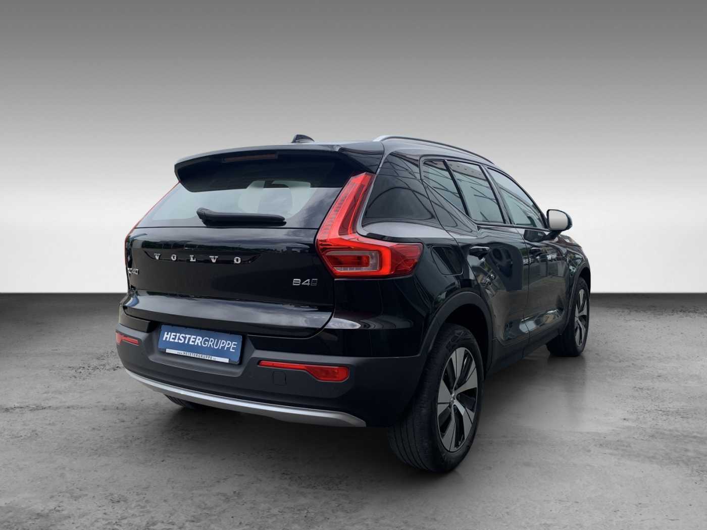 Volvo  B4 Momentum Pro AWD +WinterPaket
