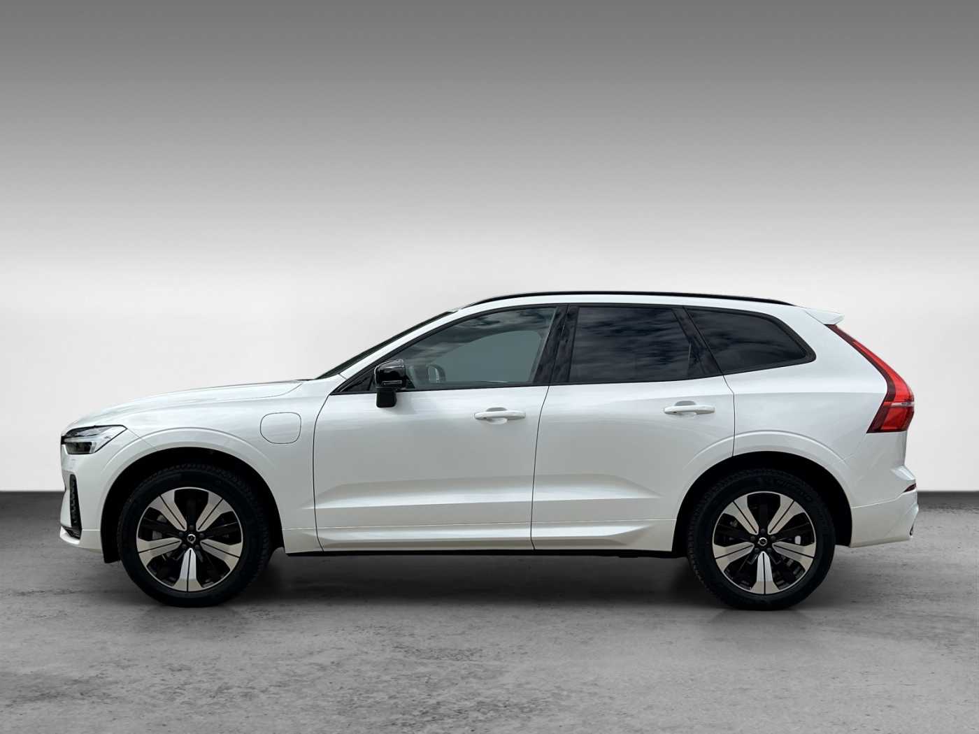 Volvo  T6 Plus Dark AWD+H/K+LED+StandHZG