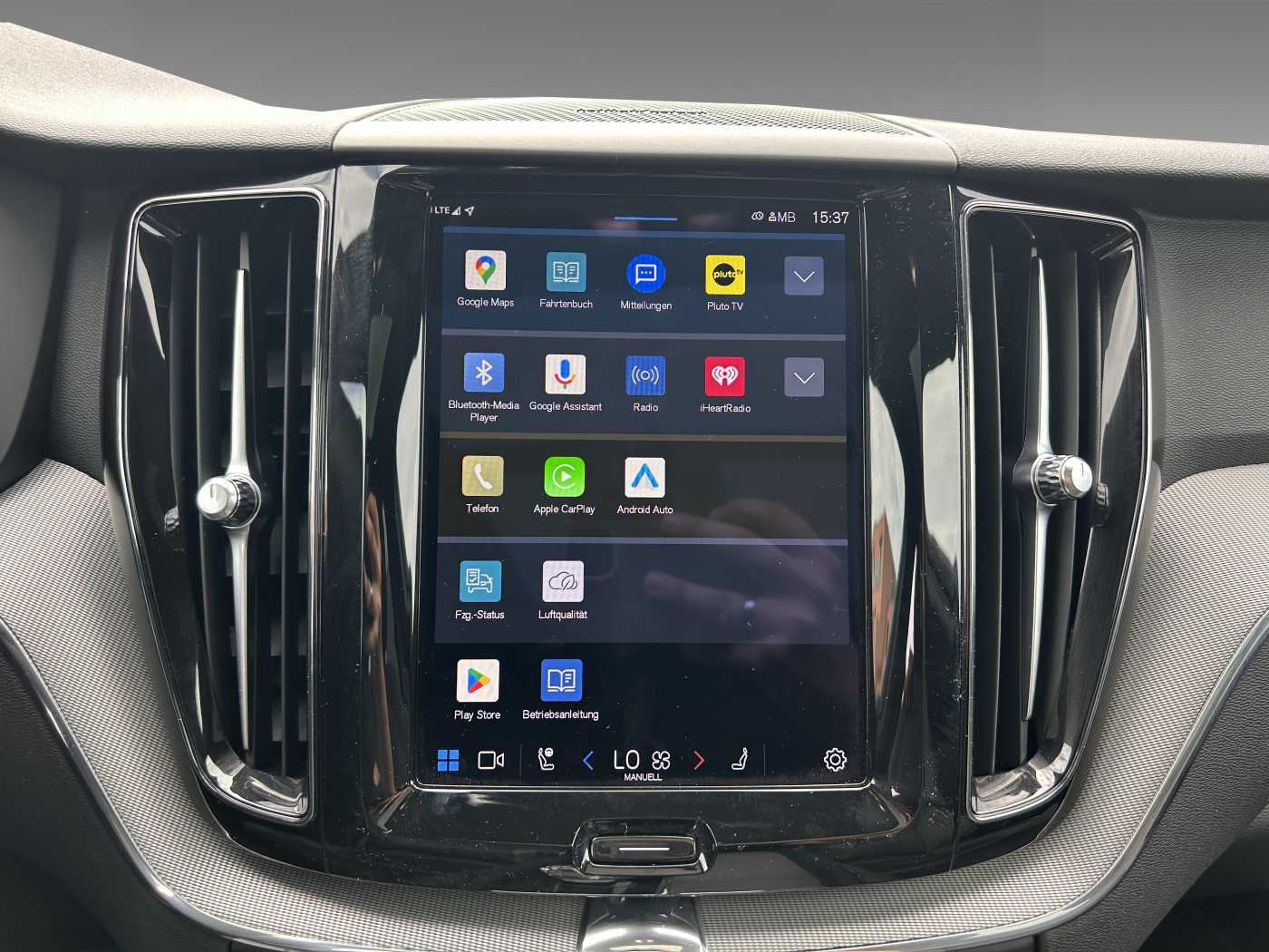 Volvo  T6 Plus Dark AWD+H/K+LED+StandHZG