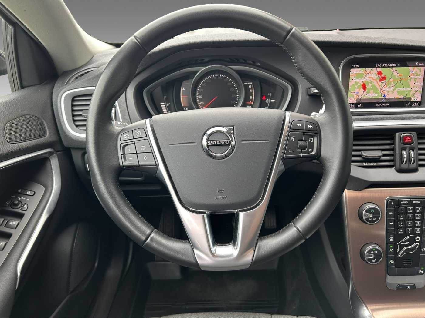 Volvo  T3 Plus, PDC+WINTER PAKET+LED