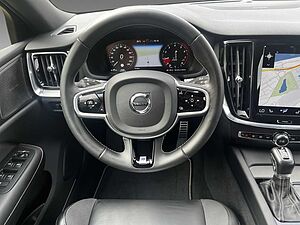 Volvo  T4 R-Design, LED+PDC+ACC+PILOT ASSIST+19'ALU