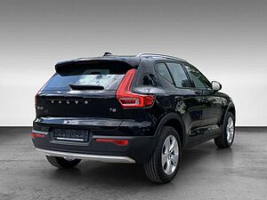 Volvo  T2 Momentum Pro+Voll-LED+Harman Kardon+AHK+