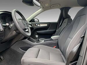 Volvo  T2 Momentum Pro+Voll-LED+Harman Kardon+AHK+