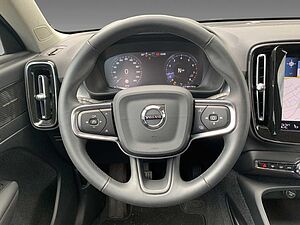 Volvo  T2 Momentum Pro+Voll-LED+Harman Kardon+AHK+