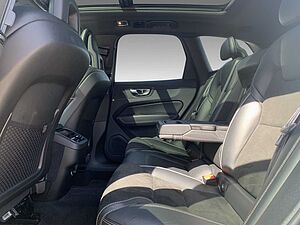 Volvo  D5 AWD Geartronic R-Design