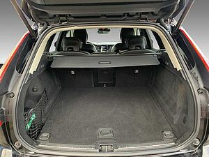 Volvo  B4 D AWD+Momentum Pro+Winter+BLIS