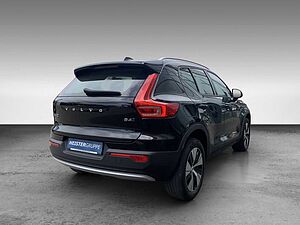 Volvo  B4 Momentum Pro AWD +WinterPaket