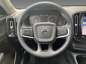Volvo  B4 Momentum Pro AWD +WinterPaket