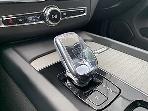 Volvo  T8 Ultra Dark AWD+BW+Massage+360°