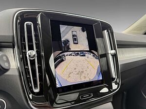 Volvo  B4 Ultra Dark+BLIS+Pilot+360°