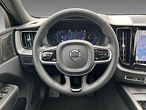 Volvo  T6 Plus Dark AWD+H/K+LED+StandHZG