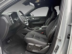 Volvo  Pure Electric Single Motor Plus+Pilot Assist+BLIS+Keyless