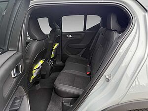 Volvo  Pure Electric Single Motor Plus+Pilot Assist+BLIS+Keyless