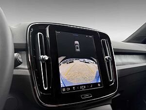 Volvo  Pure Electric Single Motor Plus+Pilot Assist+BLIS+Keyless