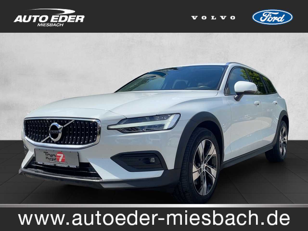 Volvo  V60 CC Pro AWD Bluetooth Navi LED Vollleder Klima Einparkhilfe el. Fenster