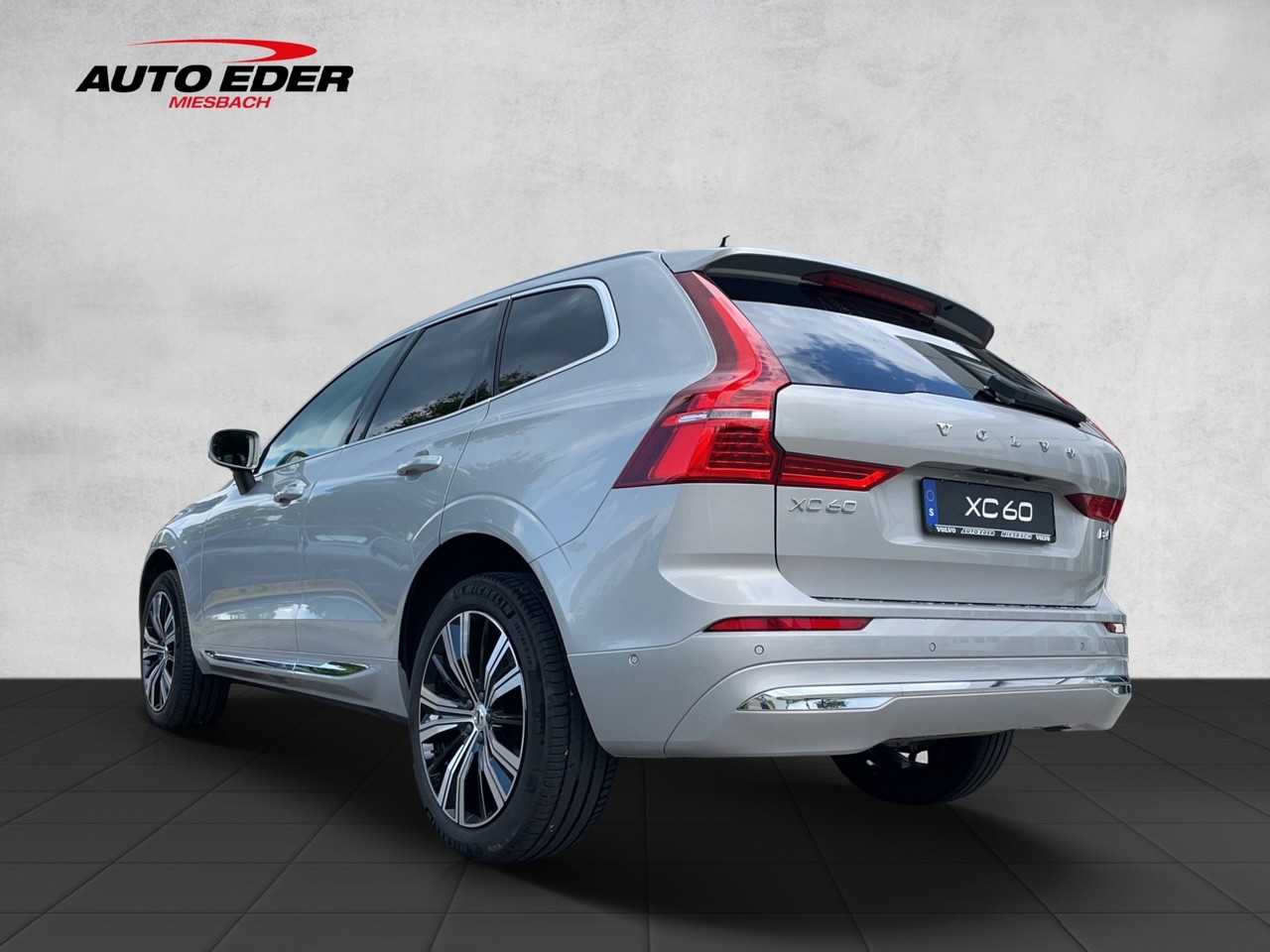 Volvo  XC 60 Plus Bright AWD Bluetooth Navi LED Vollleder Klima Einparkhilfe el. Fenste