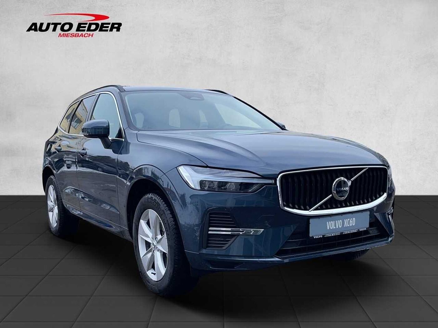 Volvo  XC 60 Core 2WD Bluetooth Navi LED Klima Einparkhilfe el. Fenster