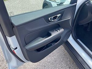 Volvo  V60 CC Pro AWD Bluetooth Navi LED Vollleder Klima Einparkhilfe el. Fenster