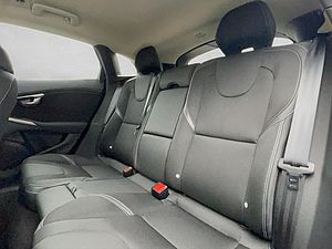 Volvo  V40 Momentum Bluetooth Navi LED Klima Einparkhilfe el. Fenster