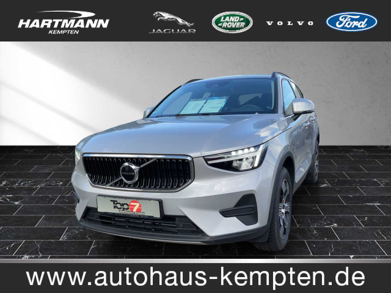 Volvo  XC 40 Essential 2WD Bluetooth Navi LED Klima Einparkhilfe el. Fenster