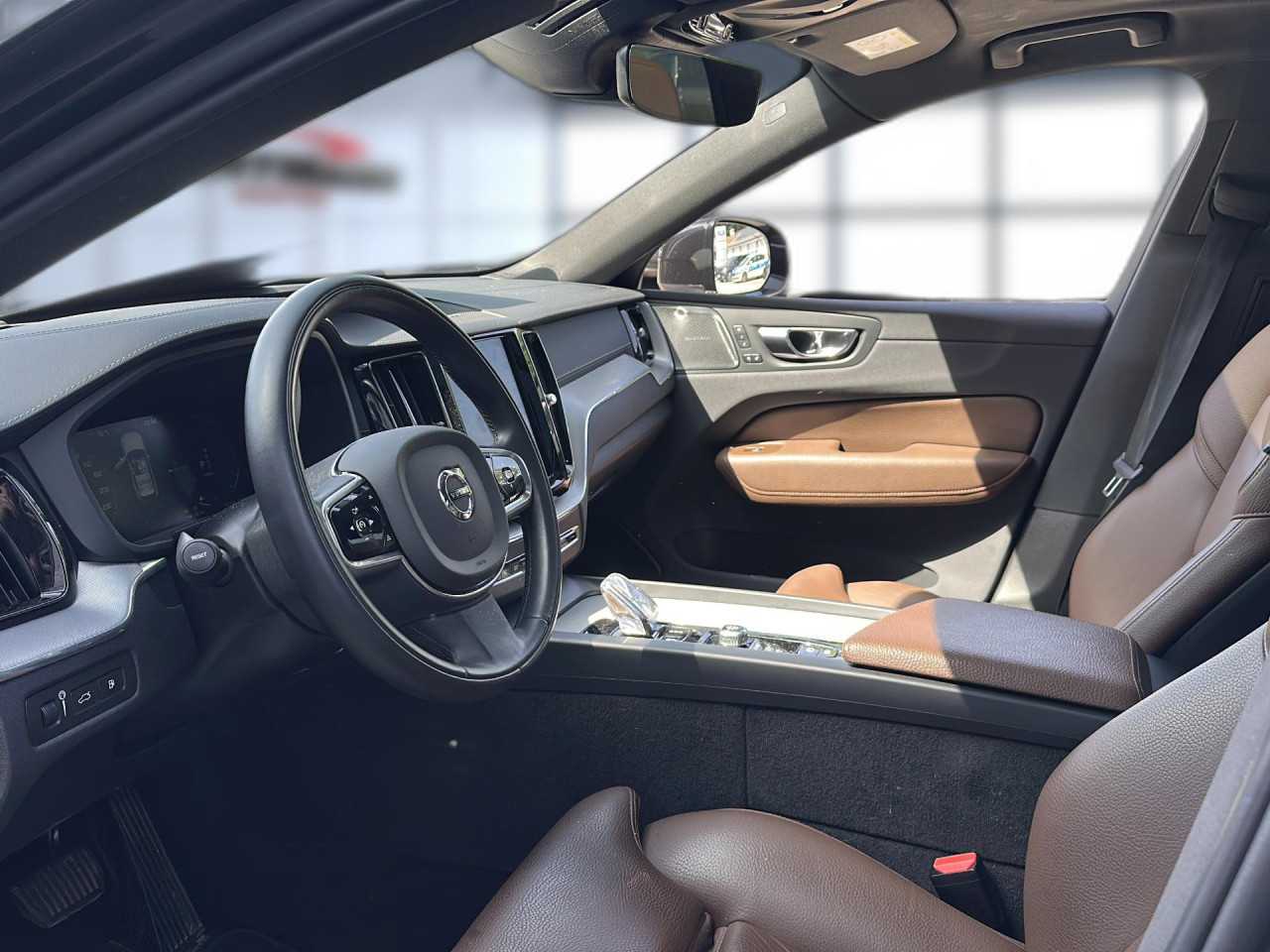 Volvo  XC60 Head Up Display Navi Vollleder Standhzg Einparkhilfe el. Fenster