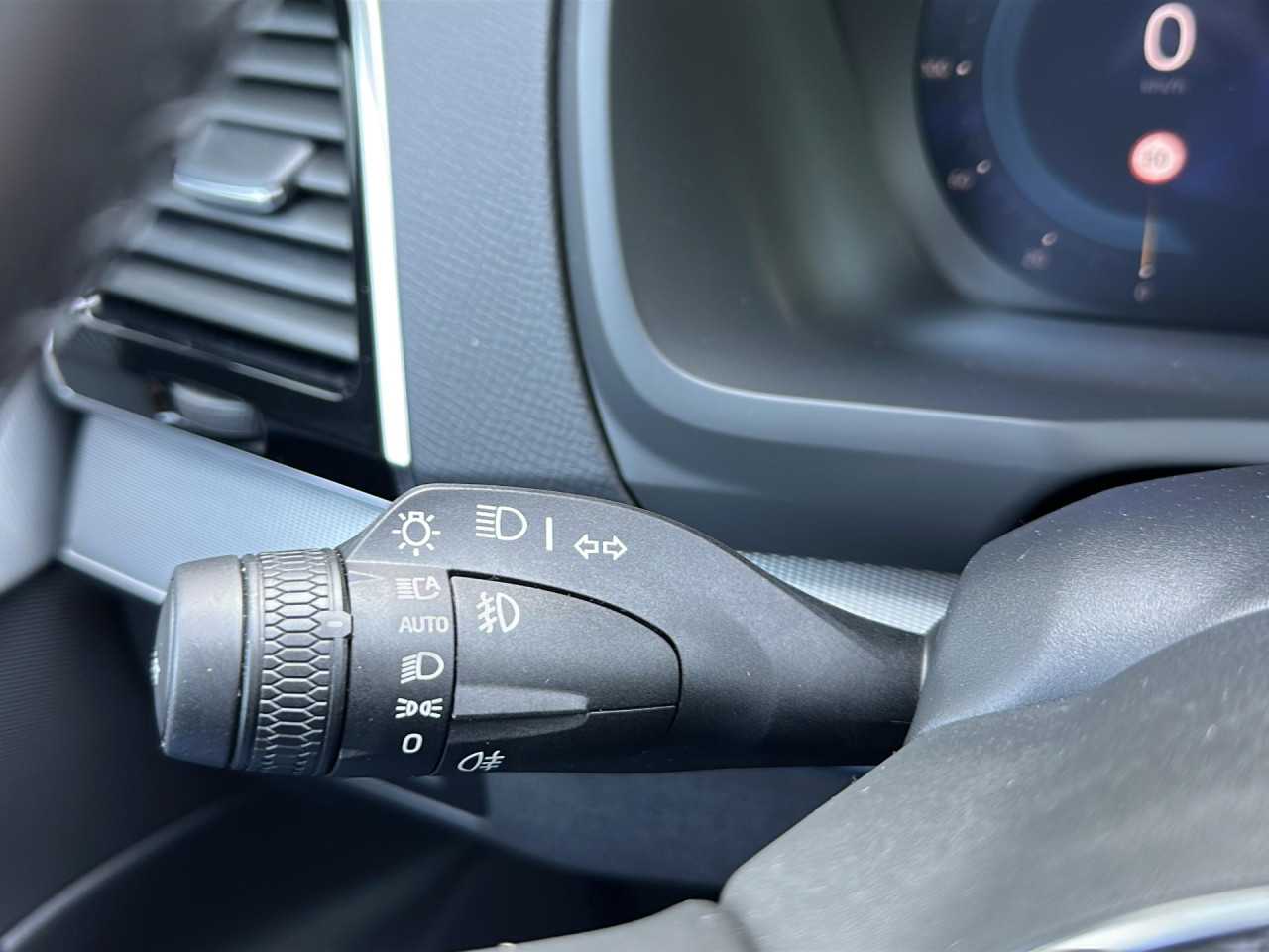 Volvo  XC90 LED Vollleder Klima Standhzg Einparkhilfe el. Fenster