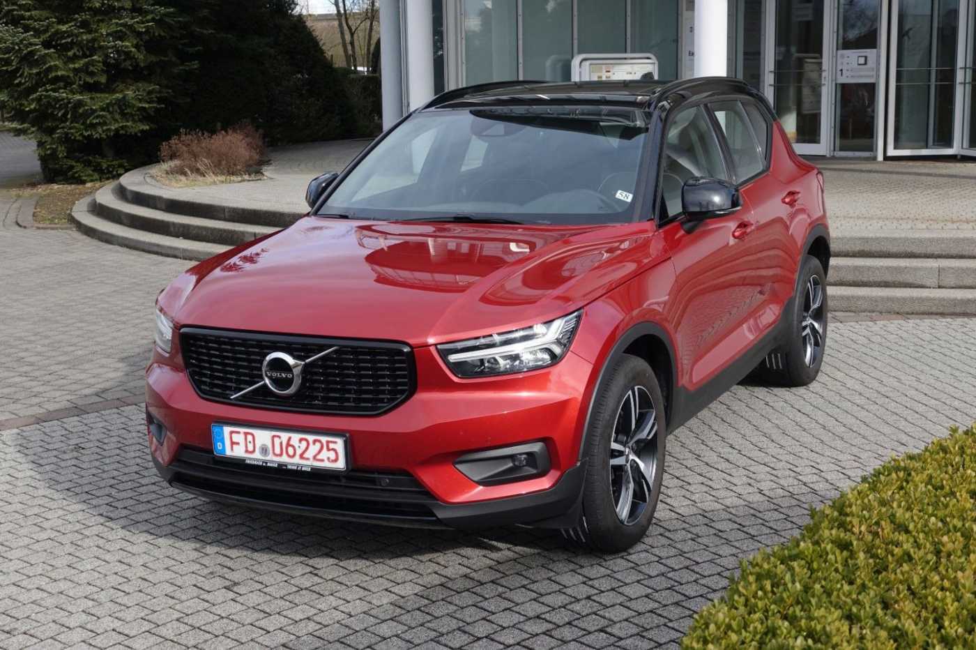 Volvo  XC40 R-Design, D3 AWD Automatikgetriebe