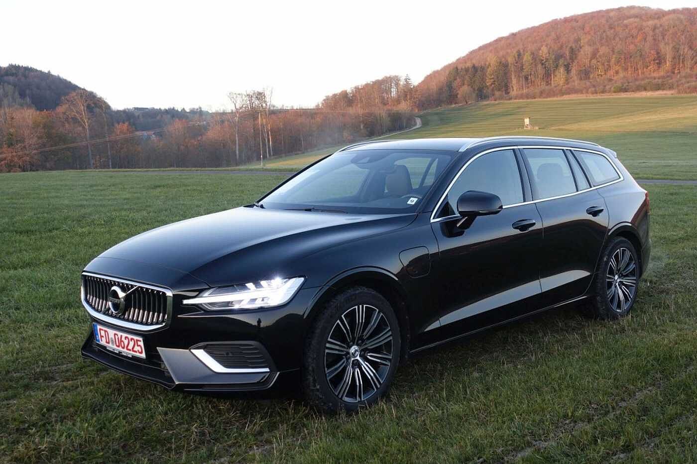 Volvo  T6 AWD Inscription / AHK/Einp u. vorn/Kamera